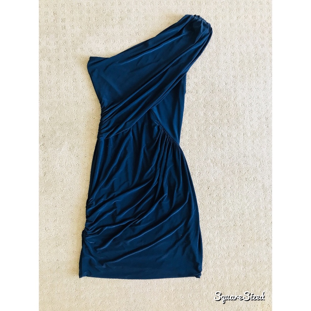 Soprano one shoulder tight ruched dress